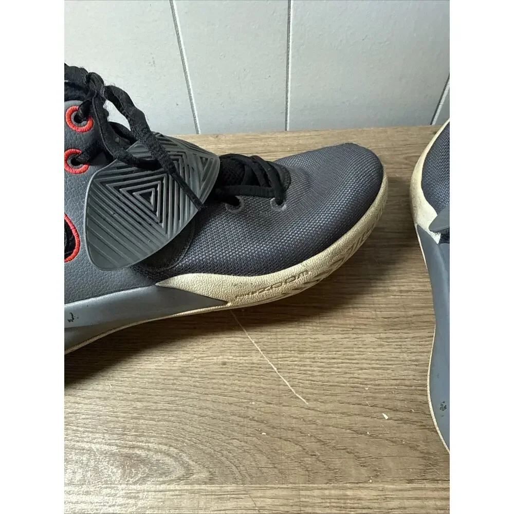 Nike Kyrie Flytrap 3 Zoom Gray Basketball Sneaker Shoes BQ3060-010 Size 9.5 D3